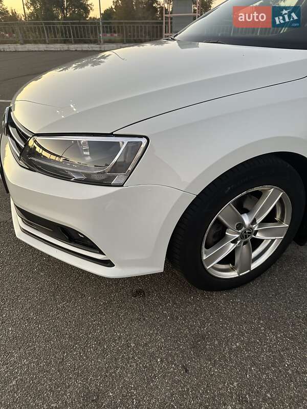 Volkswagen Jetta 2016