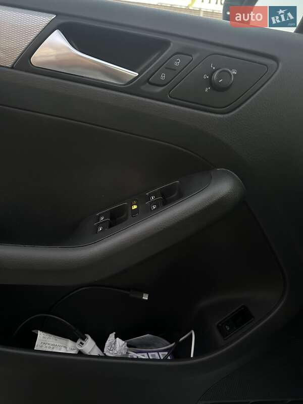 Volkswagen Jetta 2016