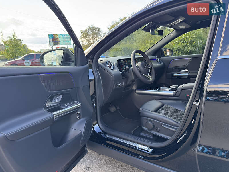 Mercedes-Benz EQA 2021