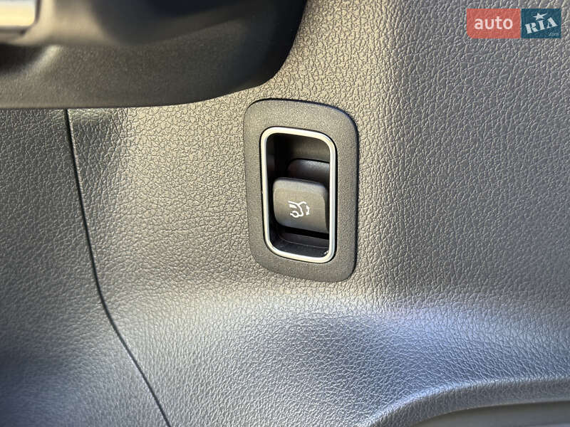 Mercedes-Benz EQA 2021