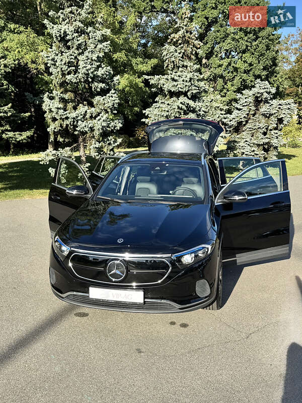 Mercedes-Benz EQA 2021