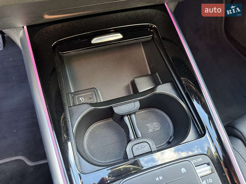 Mercedes-Benz EQA 2021