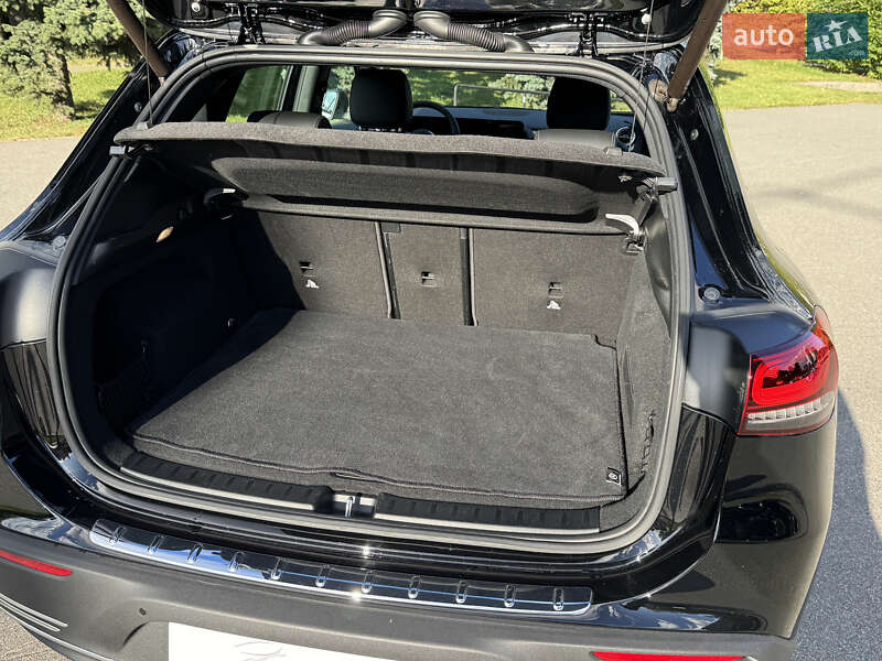 Mercedes-Benz EQA 2021