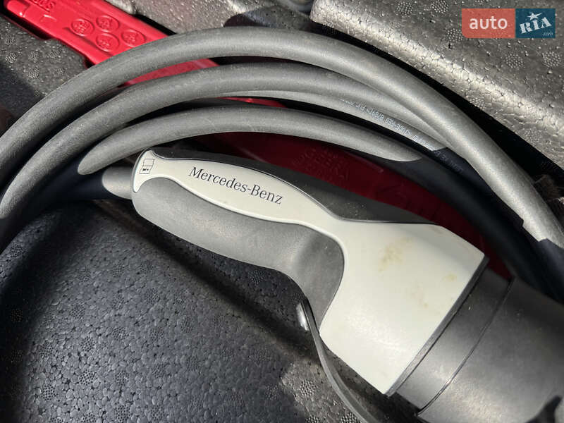 Mercedes-Benz EQA 2021