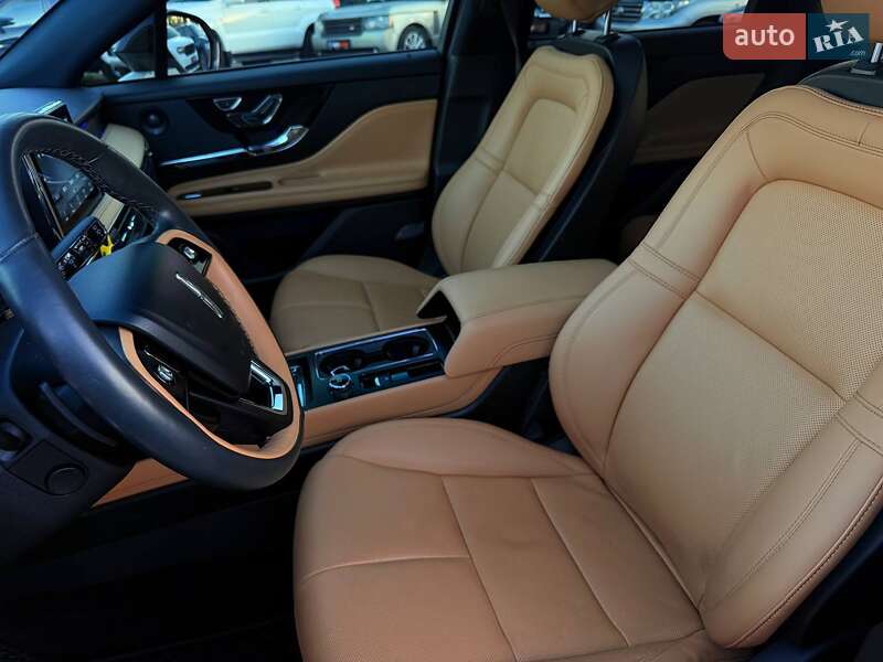 Lincoln Corsair 2021