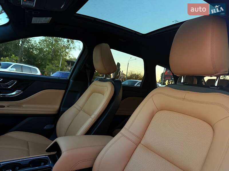 Lincoln Corsair 2021