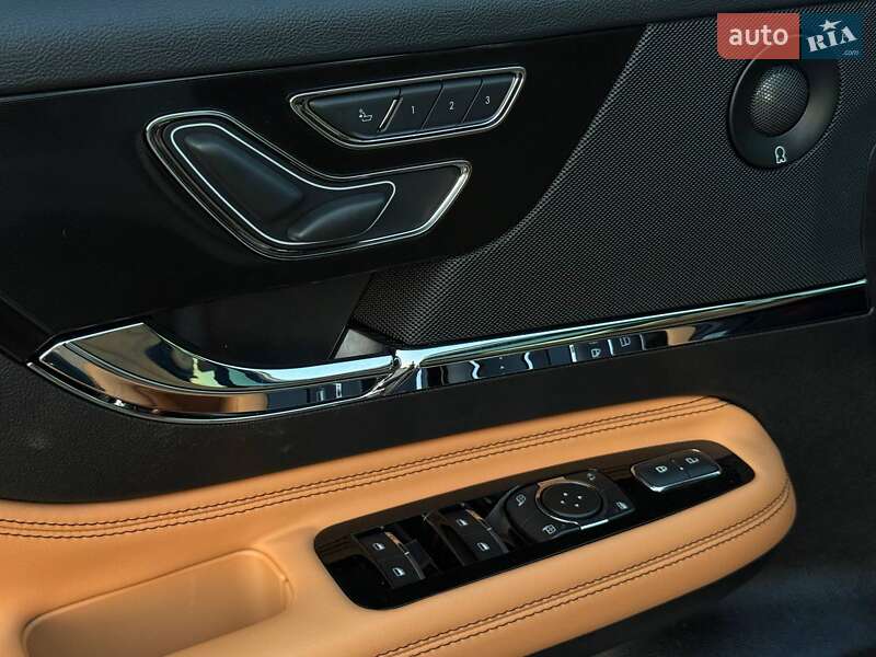 Lincoln Corsair 2021