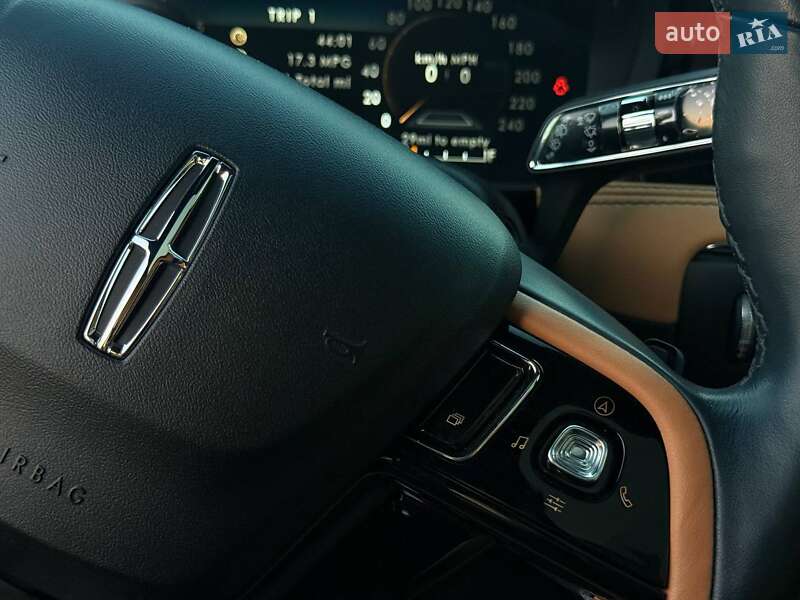 Lincoln Corsair 2021