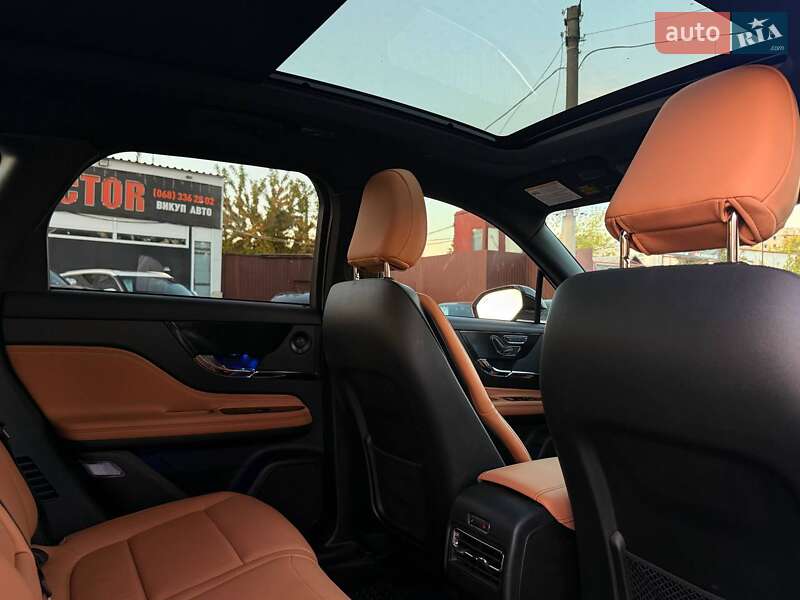 Lincoln Corsair 2021