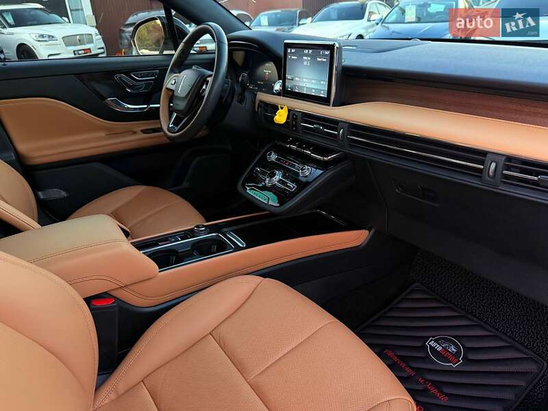 Lincoln Corsair 2021