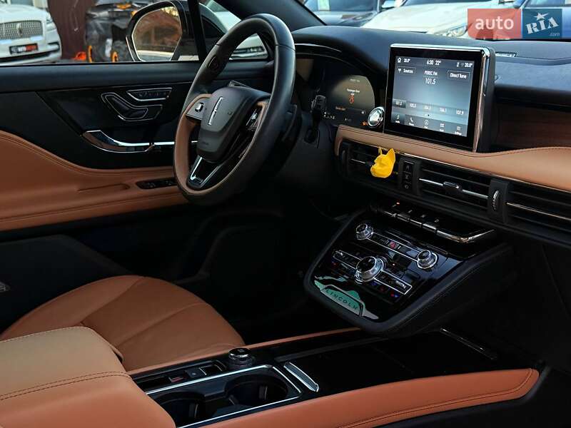 Lincoln Corsair 2021