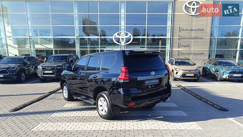 Toyota Land Cruiser Prado 2019