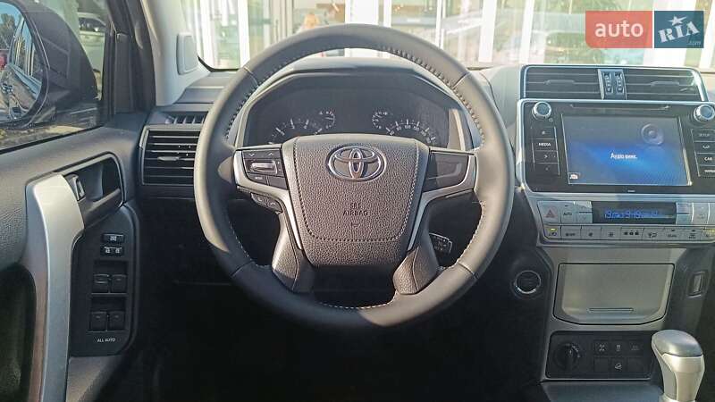 Toyota Land Cruiser Prado 2019