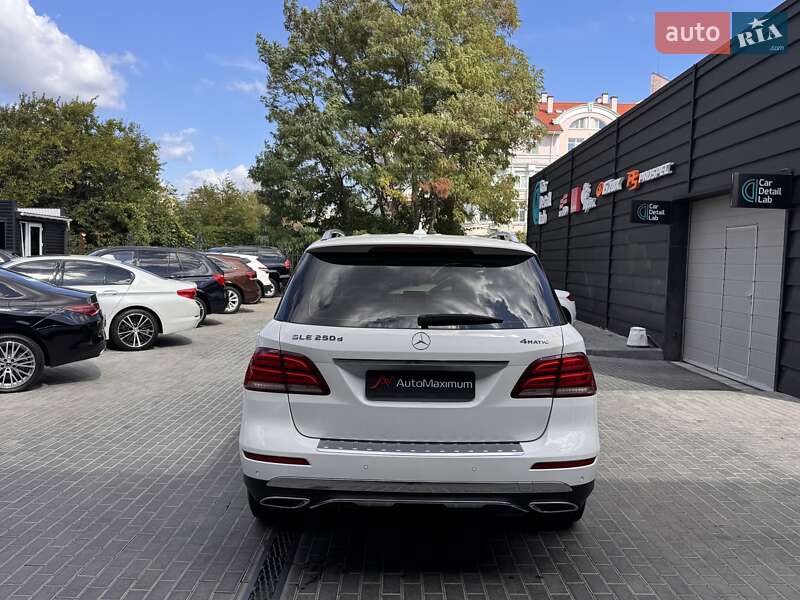 Mercedes-Benz GLE-Class 2017