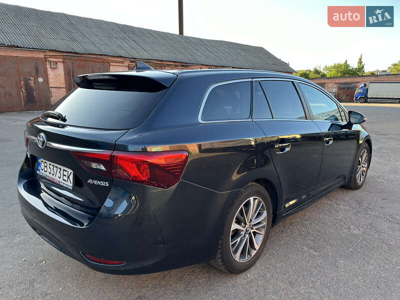 Toyota Avensis 2015