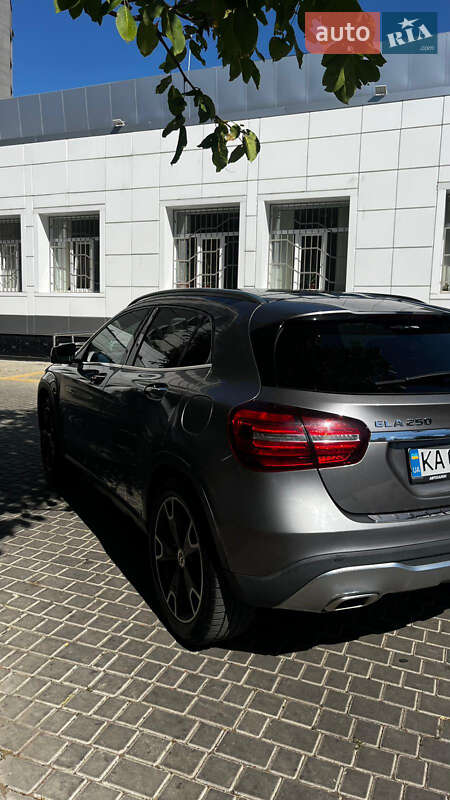 Mercedes-Benz GLA-Class 2018
