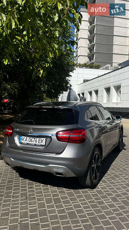 Mercedes-Benz GLA-Class 2018
