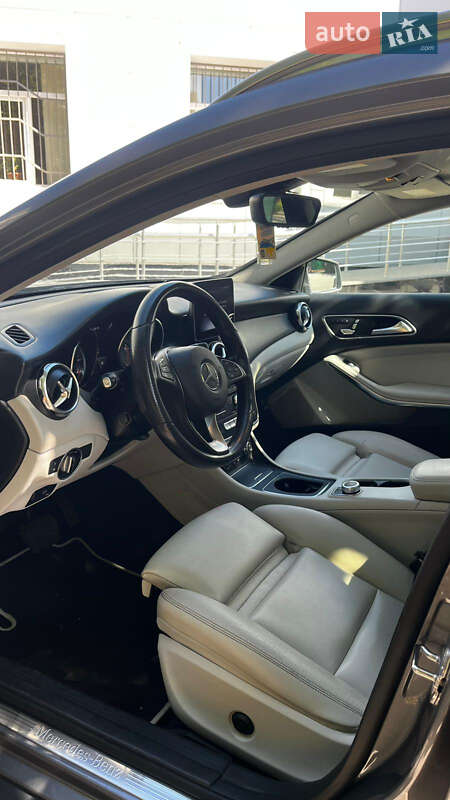 Mercedes-Benz GLA-Class 2018