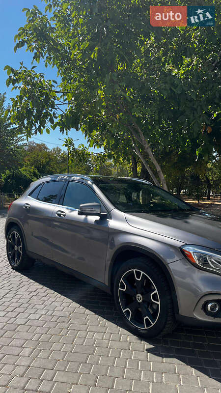 Mercedes-Benz GLA-Class 2018