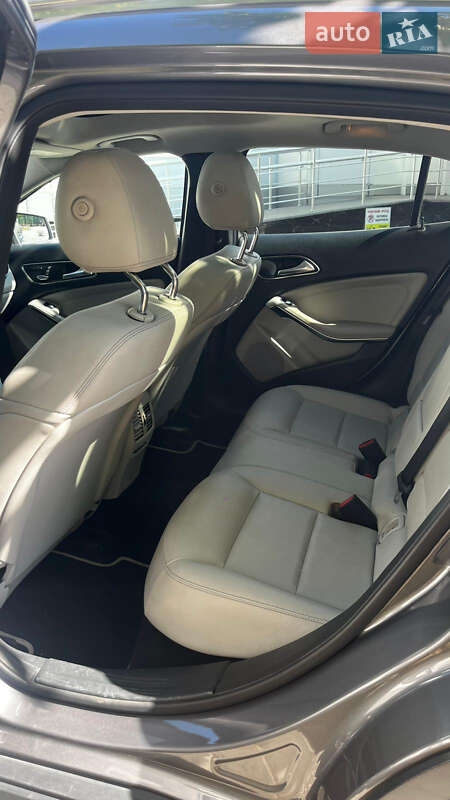 Mercedes-Benz GLA-Class 2018