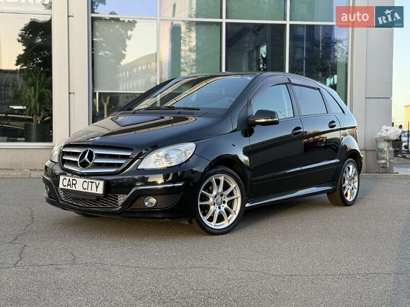 Mercedes-Benz B-Class 2011