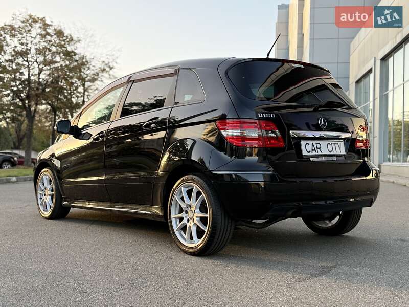 Mercedes-Benz B-Class 2011