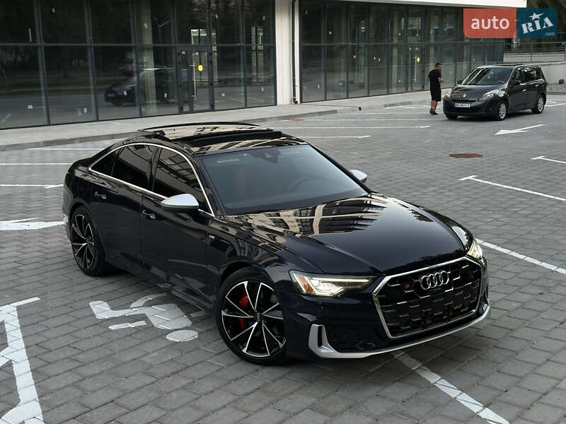 Audi-32