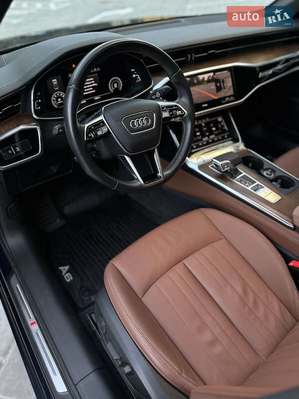 Audi-68