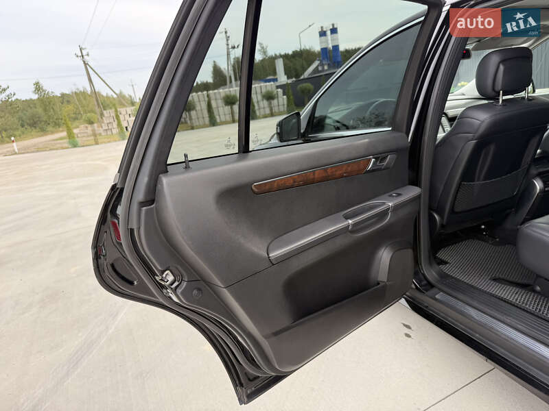 Mercedes-Benz R-Class 2012