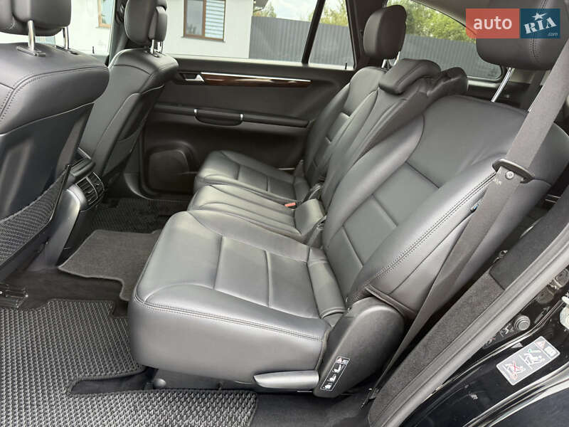 Mercedes-Benz R-Class 2012