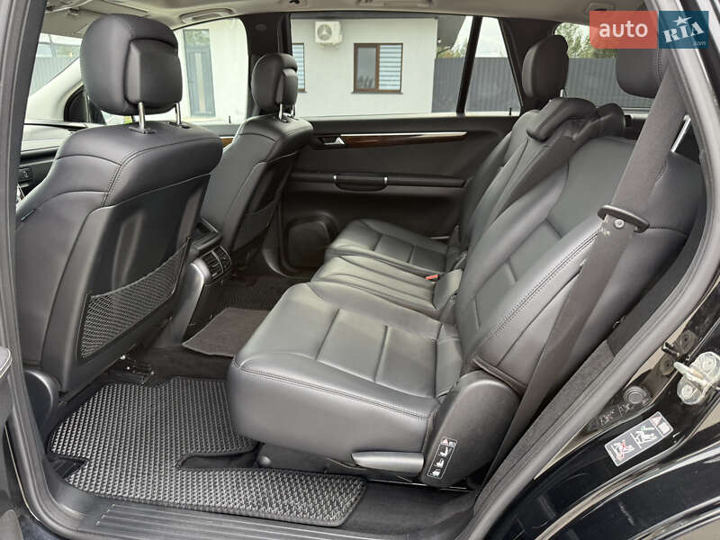 Mercedes-Benz R-Class 2012