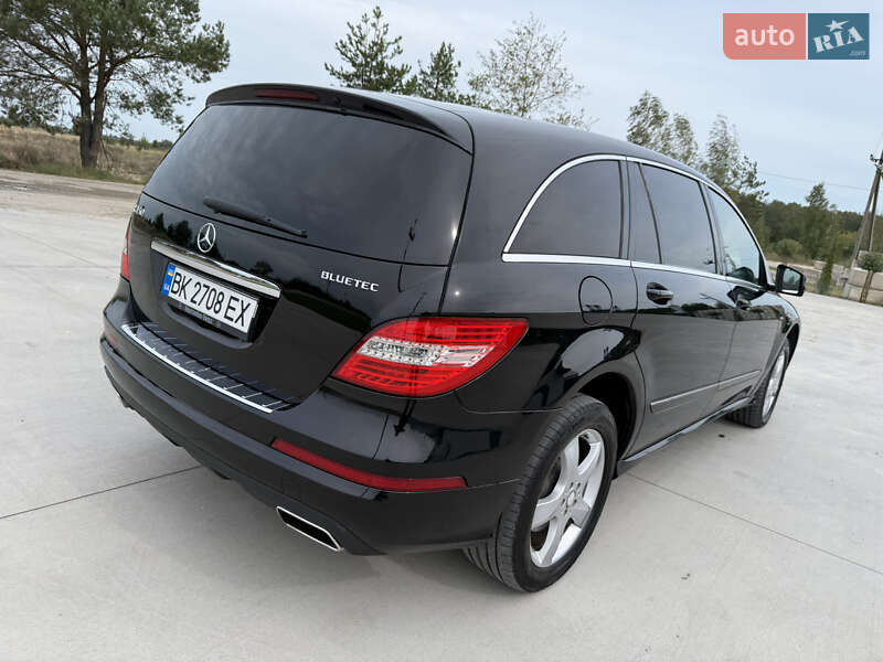 Mercedes-Benz R-Class 2012