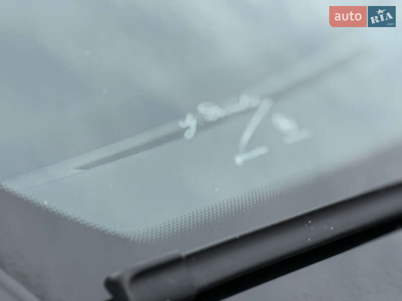 Mercedes-Benz R-Class 2012