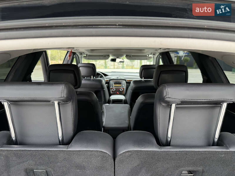 Mercedes-Benz R-Class 2012