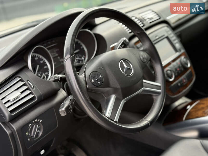 Mercedes-Benz R-Class 2012