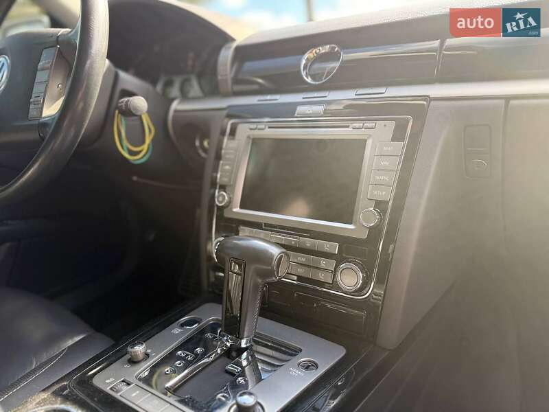 Volkswagen Phaeton 2009