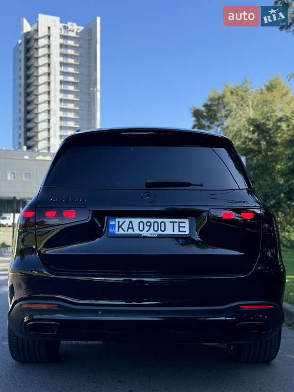 Mercedes-Benz GLS-Class 2023