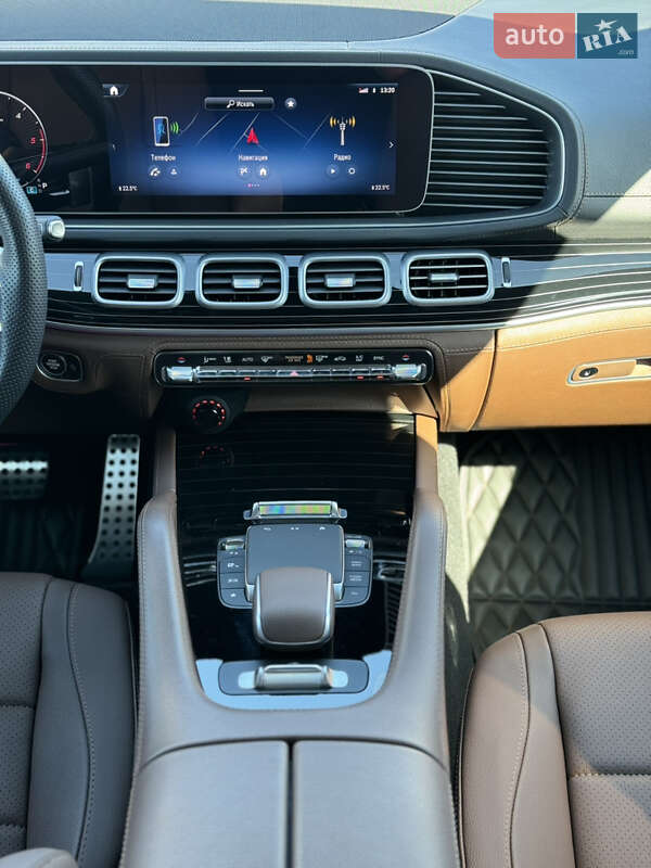 Mercedes-Benz GLS-Class 2023