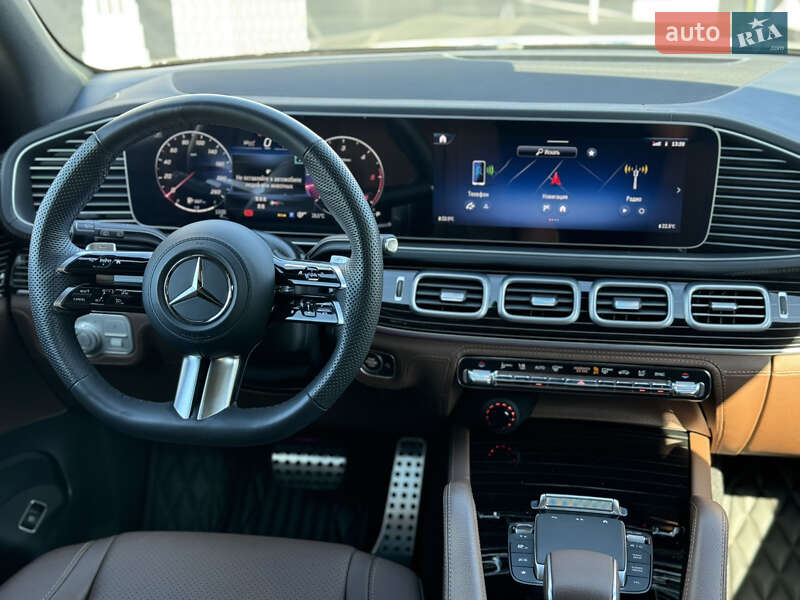 Mercedes-Benz GLS-Class 2023