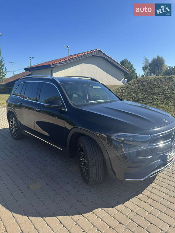 Mercedes-Benz EQB 2022