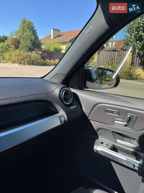 Mercedes-Benz EQB 2022