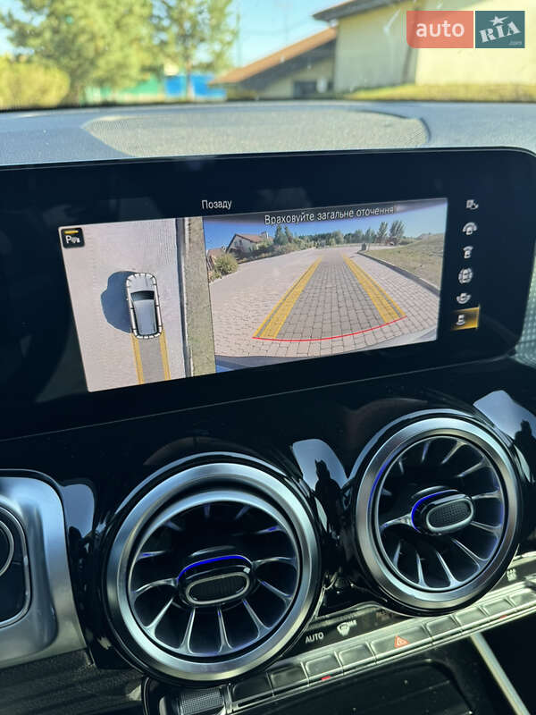 Mercedes-Benz EQB 2022