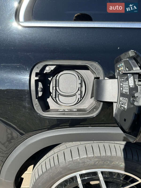 Mercedes-Benz EQB 2022