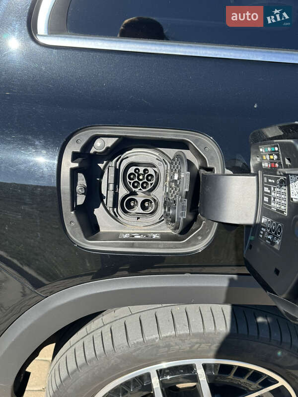 Mercedes-Benz EQB 2022