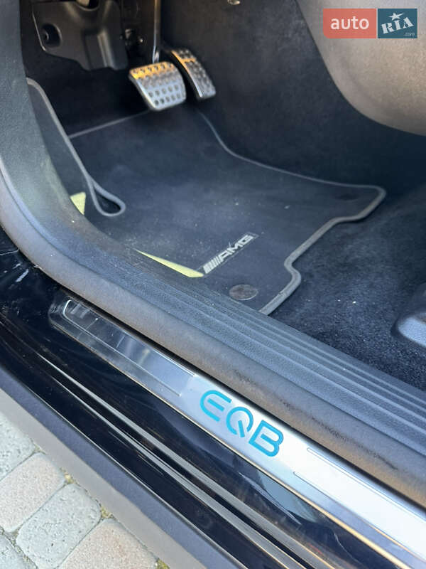 Mercedes-Benz EQB 2022