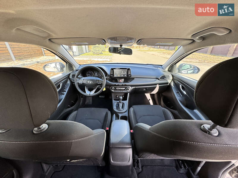 Hyundai-32