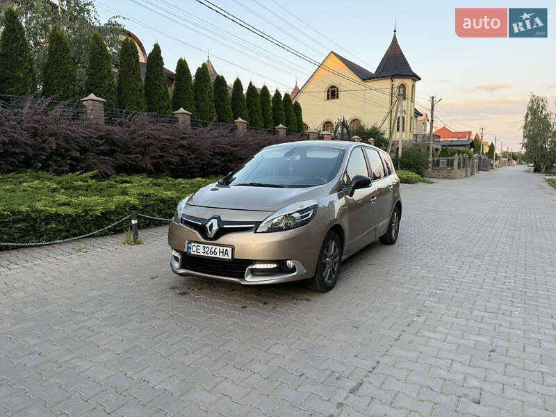 Renault Grand Scenic 2015