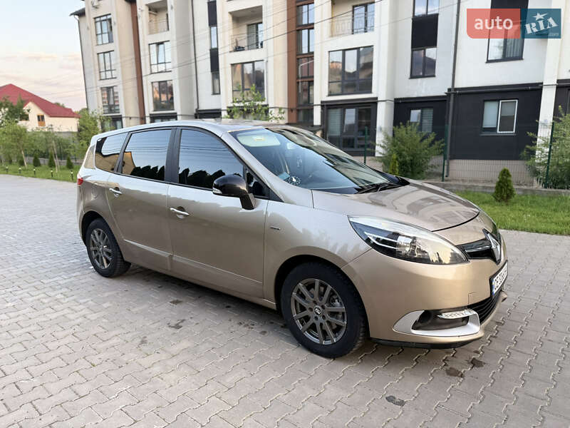 Renault Grand Scenic 2015