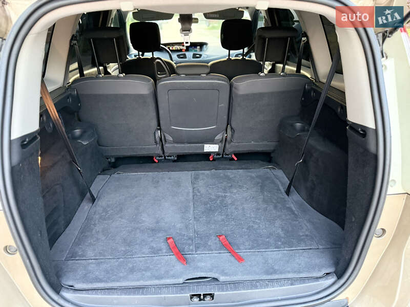 Renault Grand Scenic 2015