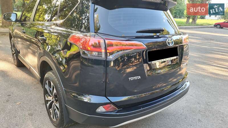 Toyota RAV4 2017